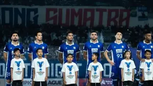 Starting line up Persib Bandung di laga menghadapi Bangkok United pada (10/12/25) kemarin. (Sumber: Instagram/@ramon_tanque98)
