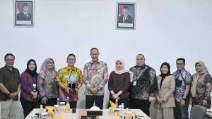 Wali Kota Sukabumi Ayep Zaki beserta jajaran saat bertemu Kepala Kantor Pelayanan Kekayaan Negara dan Lelang (KPKNL) Bogor, Bimo Aryo, pada Kamis (11/12/2025) | Foto : Dokpim