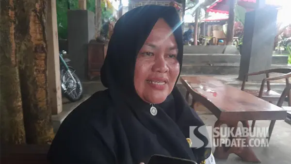 Bidan Koordinator Puskesmas Bojonggenteng, Lulu Sumiati. (Sumber : SU/Ibnu Sanubari).