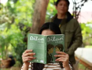Falcon Pictures Rilis Pemeran Milea di Film Dilan ITB 1997, Kira-Kira Siapa? (Sumber : Instagram/@falconpicuters_)