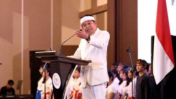 Gubernur Jawa Barat Dedi Mulyadi saat memberikan sambutan dalam acara Saresehan Nasional yang digelar MPR RI. (Sumber Foto: Biro Adpim Jabar)