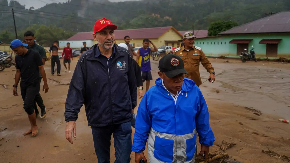 Danone Indonesia Salurkan Bantuan untuk Korban Banjir dan Longsor di Sumatera