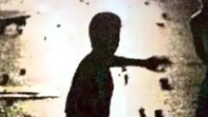 Ilustrasi lempari mobil (Sumber: dok ai)