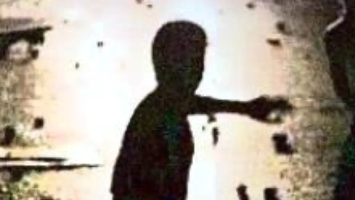 Lempari Mobil, Pengemudi di Jalan Bhayangkara Sukabumi Diteror Pria di Pinggir Jalan