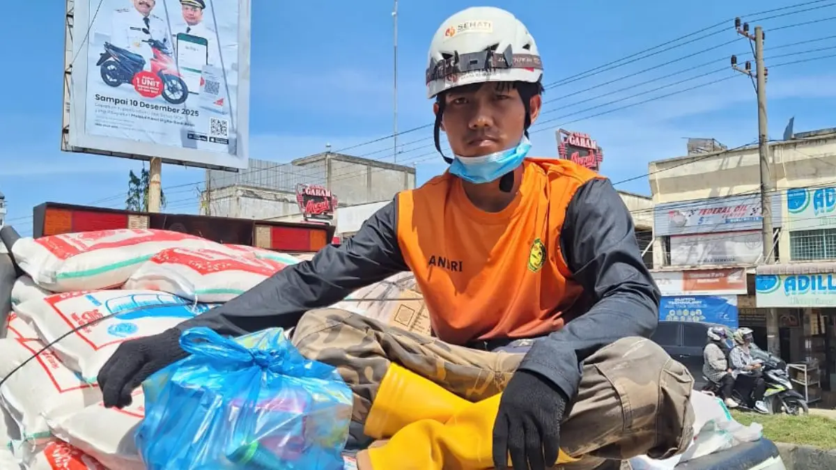 Niat Mulia Irfan, Warga Cibadak Pilih Jadi Relawan di Aceh Usai 2 Pekan Terjebak Bencana
