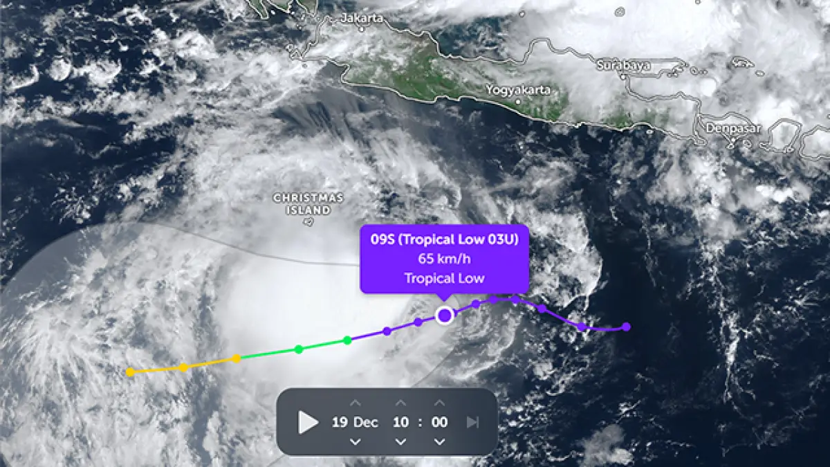Update Bibit Siklon Tropis 93S, Jawa Barat Masuk Zona Merah Potensi Hujan Sedang-Lebat
