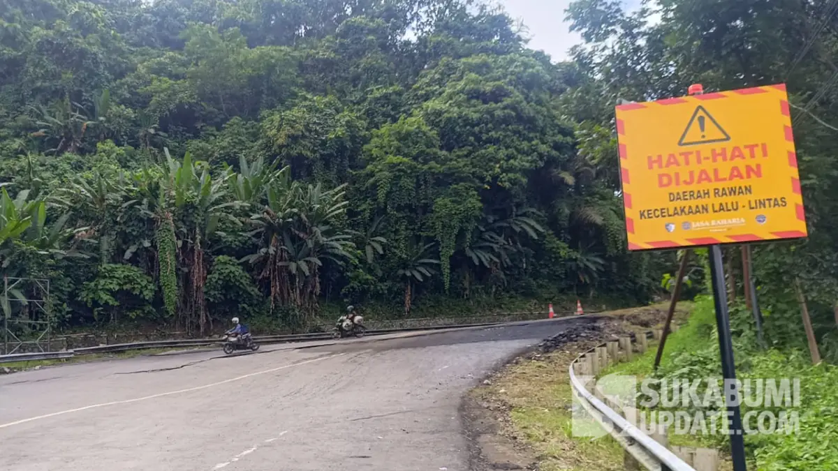 Tanjakan Baeud Sukabumi Alami Keretakan Parah, Warga Khawatirkan Wisatawan Jelang Nataru 2026