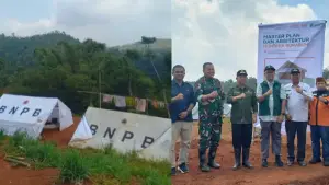 Tenda pengungsian dan peresmian pembangunan huntara penyintas bencana langkapjaya Lengkong Sukabumi (Sumber: sukabumiupdate)