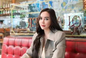 Melalui Kuasa Hukum, Aura Kasih Banta Ada Hubungan Dengan Ridwan Kamil (Sumber : Instagram/@aurakasih)