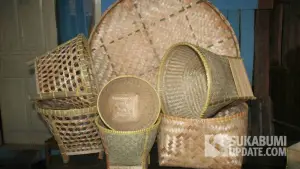 Produk anyaman bambu hasil kerajinan warga Desa Jagamukti, Kecamatan Surade, Kabupaten Sukabumi. | Foto: Warga/Dena Irawan