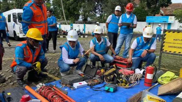 Peralatan kumplit yang disiapkan PLN untuk memastikan kesiapan listrik jelang nataru 2025-2026. (Sumber: Istimewa)