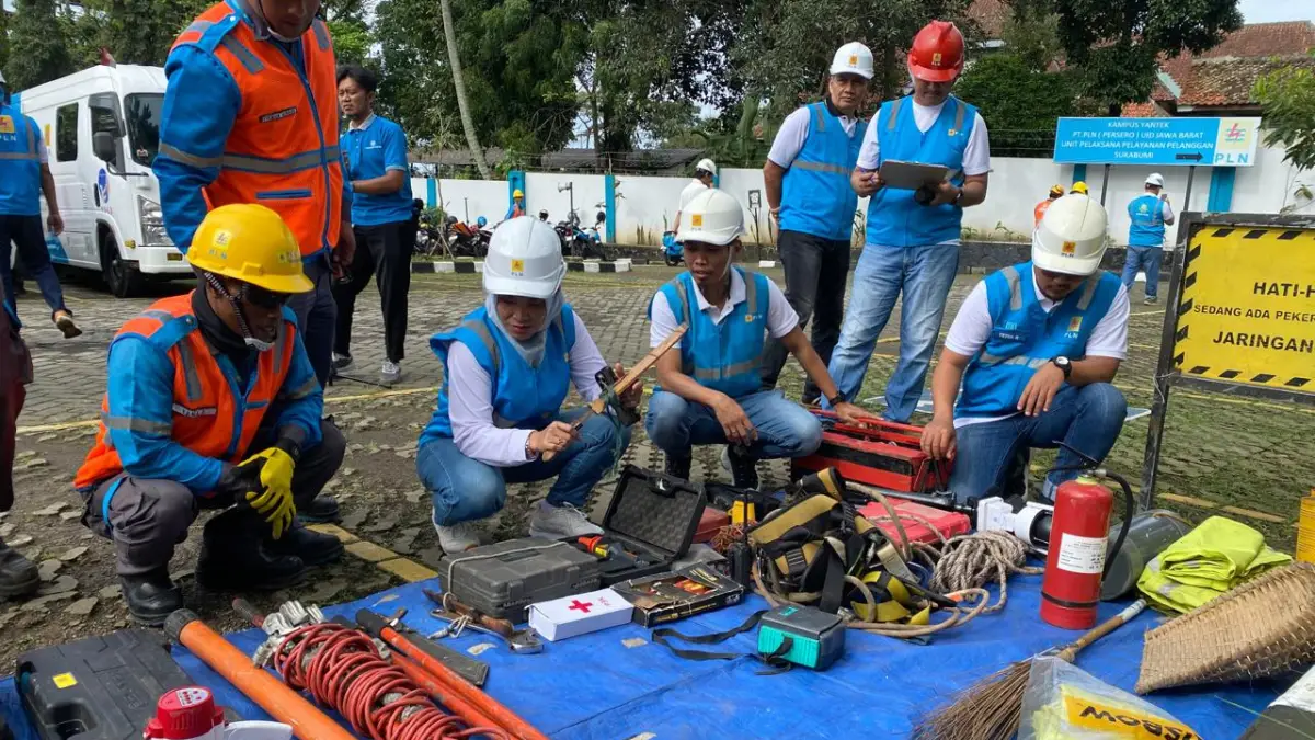 Safety Alignment with Leader, Langkah PLN Sukabumi Pastikan Personel dan Peralatan Siap Jelang Nataru
