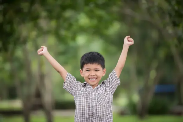 Ilustrasi 7 Tanda Anak Percaya Diri dan Cara Orang Tua Membantunya Tumbuh Sejak Dini (Sumber: Freepik/@jcomp)