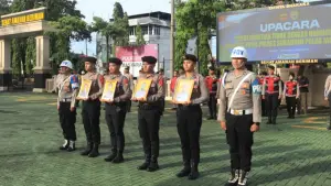 Empat Personel Polisi yang di-PTDH oleh Polres Sukabumi. Senin (29/12/2025). (Sumber: Istimewa)