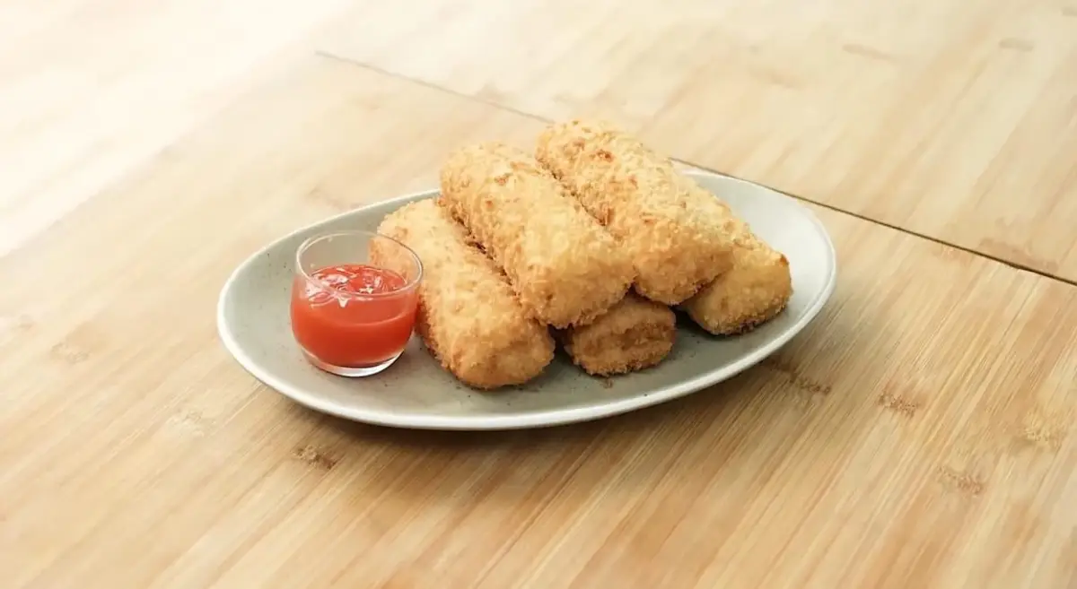 Resep Risoles Kornet Keju, Camilan Lumer Renyah Untuk Menemani Libur Panjang