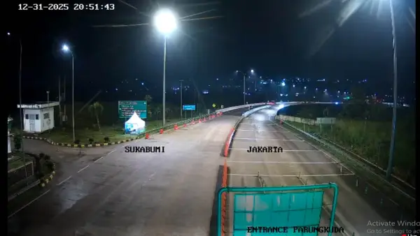 Situasi lalulintas pantauan CCTV di entrance Parungkuda nampak lengang, Rabu (31/12/2025) pukul 21.00 WIB | Foto : CCTV Tol Bocimi