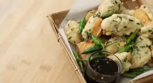 Resep Tahu Aci khas Tegal, Camilan saat Libur Panjang yang Renyah Kenyal (Sumber : Youtube | Devina Hermawan)