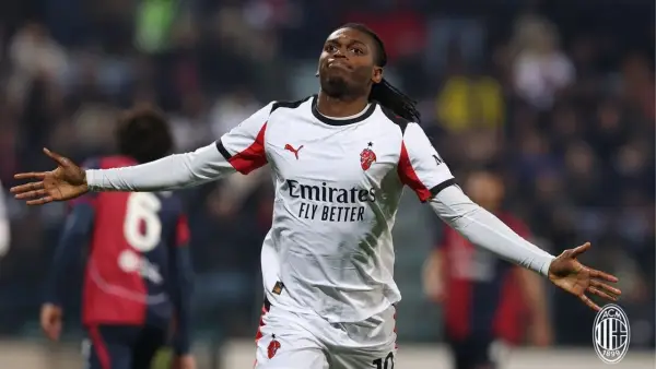 Selebrasi Rafael Leao setelah mencetak gol ke gawang Cagliari (Sumber: web/acmilan.com)