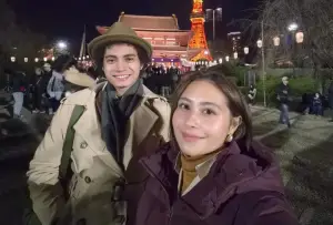 Prilly Latuconsina dan Omara Esteghlal Bagikan Pengalaman Tahun Baru di Jepang (Sumber : Instagram/@prillylatuconsina96)