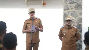 Wali Kota Ayep Zaki pimpin aperdana pemda Kota Sukabumi, Senin 5 Januari 2026. (Sumber: dokpim kota sukabumi)