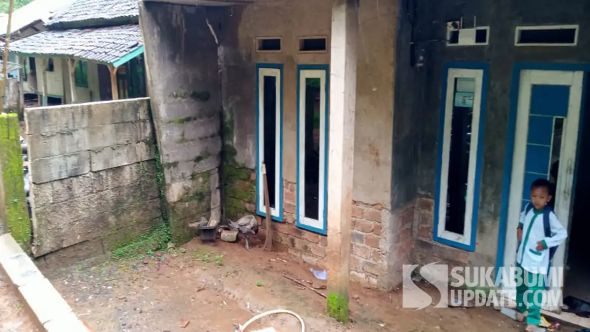 Janji Relokasi Tak Jelas, Ratusan Penyintas Bencana di Purabaya Sukabumi Kembali ke Rumah Rusak