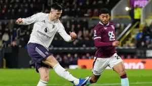 Aksi Benjamin Sesko saat menghadapi Burnley di ajang Liga Inggris pekan ke-21 (Sumber: web/burnleyfootballclub.com)