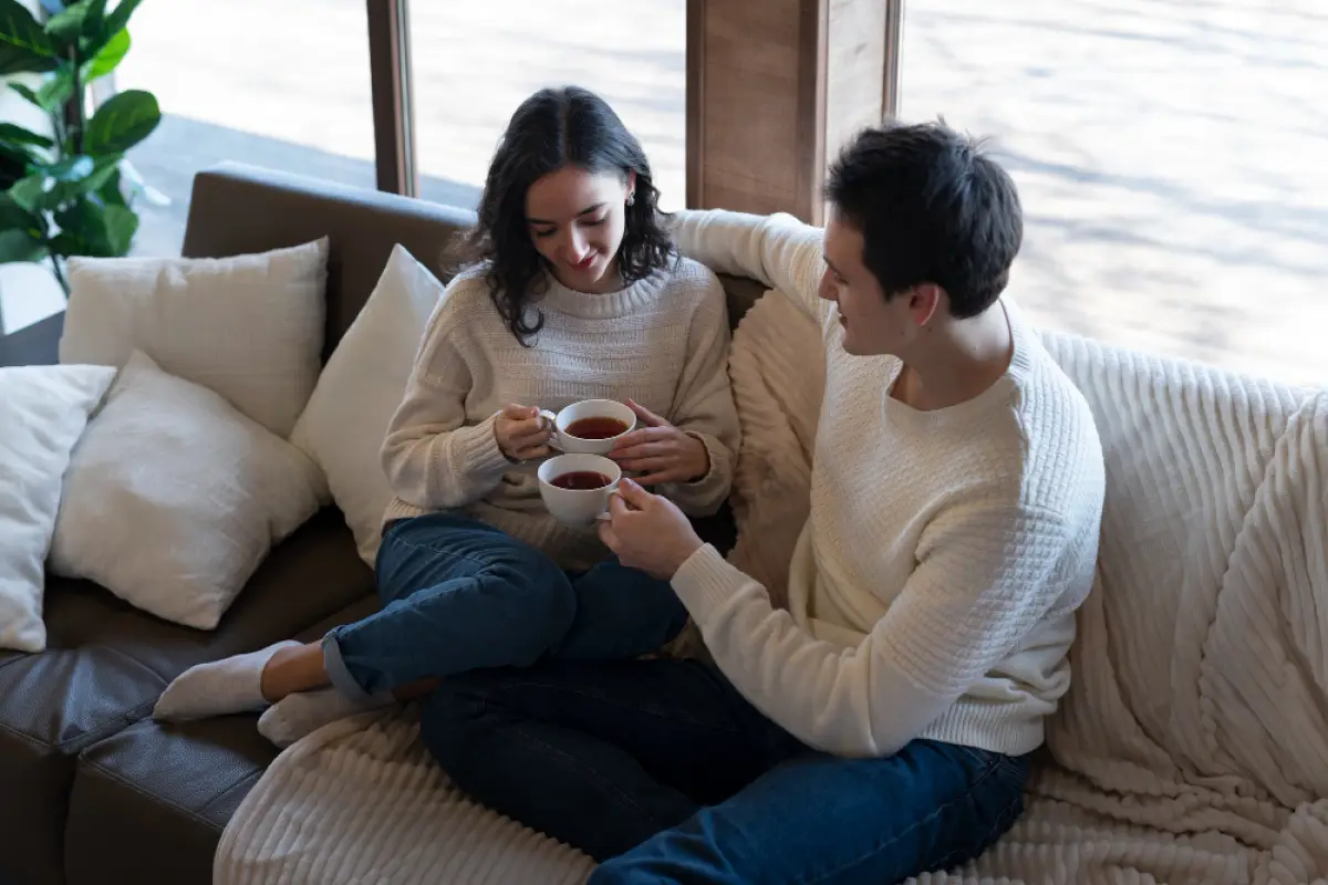 25 Cara Mencintai Seseorang dengan Tulus, Tenang, dan Bertahan Lama