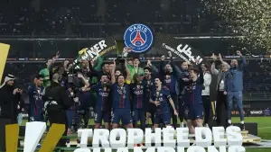 Perayaan gelar juara PSG setelah berhasil mengalahkan Marseille di ajang Piala Super Spanyol (Sumber: web/psg.fr)