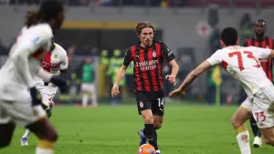 Aksi Luka Modric saat menghadapi Genoa pekan lalu di ajang Serie A (Sumber: web/acmilan.com)