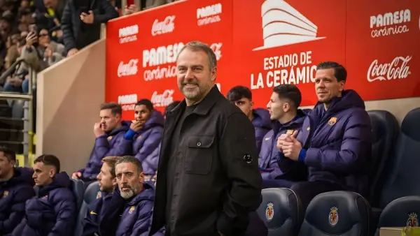 Hansi Flick saat mendampingi Barcelona saat menghadapi Vilareal di ajang La Liga (Sumber: web/fcbarcelona.com)