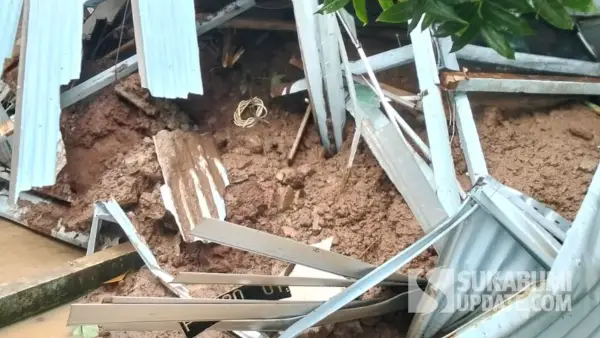 Longsor dan banjir lumpur di kutamekar Palabuhanratu Kabupaten Sukabumi, Minggu 11 Januari 2026 (Sumber: dok warga)