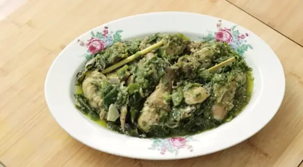 Resep Ayam Lado Ijo Khas Padang, Hidangan Pedas Harum dan Bikin Nagih (Sumber : Youtube | Devina Hermawan)