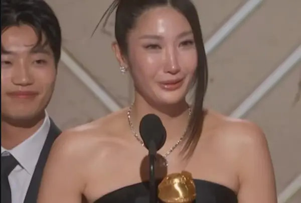 Lagu Golden Raih Best Song Motion Picture, Daftar Pemenang Golden Globes Awards 2026 (Sumber : Instagram/@goldenglobes)