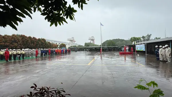 Apel Peringatan Bulan Keselamatan dan Kesehatan Kerja Nasional digelar di Lapangan Upacara PLTU Palabuhanratu, Selasa pagi, 13 Januari 2026. (Sumber: PLN IP UBP JPR)