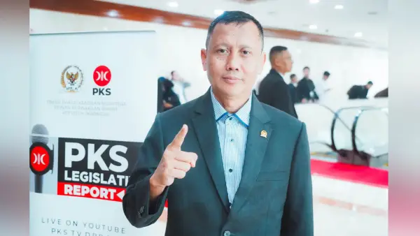 Slamet dalam sesi PKS Legislative Report menjelang Rapat Paripurna Pembukaan Masa Sidang III Tahun Sidang 2025–2026 DPR RI, Selasa (13/1/2026). | Foto: PKS