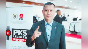Slamet dalam sesi PKS Legislative Report menjelang Rapat Paripurna Pembukaan Masa Sidang III Tahun Sidang 2025–2026 DPR RI, Selasa (13/1/2026). | Foto: PKS