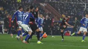 Gol kedua Rabiot pastikan kemenangan AC Milan atas Commo (Sumber: web/acmilan.com)