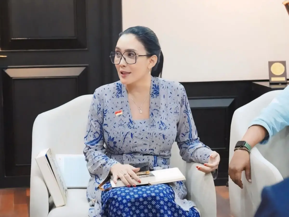 Rieke Diah Pitaloka Emosi Bahas Kasus Child Grooming Aurelie Moeremans di Rapat DPR