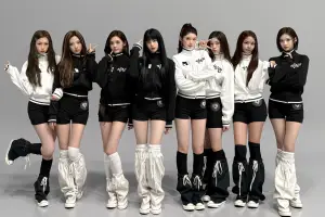 Hearts2Hearts Umumkan Fanlight dan Comeback Lagu Baru Februari 2026 (Sumber : X/@soompi)