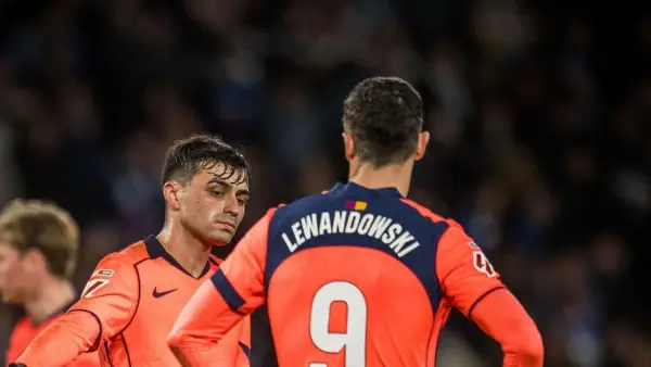 Raut muka kekecewaan Pedri setelah Barcelona kalah di markas Real Sociedad (Sumber: web/fcbarcelona.com)