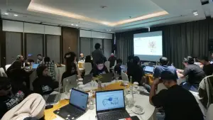 Workshop "AI Tools for Journalists" di Surabaya, Jawa Timur. (Sumber: Istimewa)