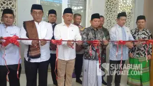 Wabup bersama anggota DPR RI, dan DPRD Kabupaten Sukabumi resmikan Masjid Ponpes Sirojul Ummah, Sabtu (24/1/2026). (Sumber Foto: SU/Ragil Gilang)