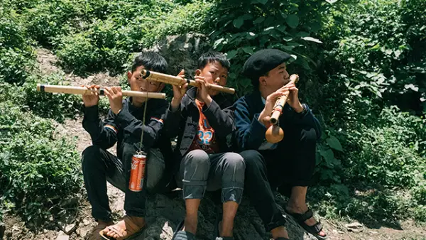 Ilustrasi - Tatarucingan Sunda merupakan tebak-tebakan lucu yang jawabannya seringkali tak terduga. (Sumber : pexels.com/@Quý Nguyễn).