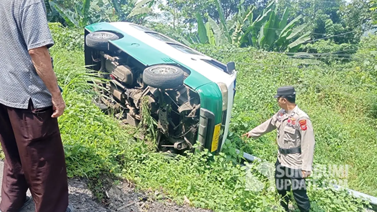 Laka Tunggal, Kronologis Angkot Terguling di Tanjakan Baeud Warungkiara Sukabumi