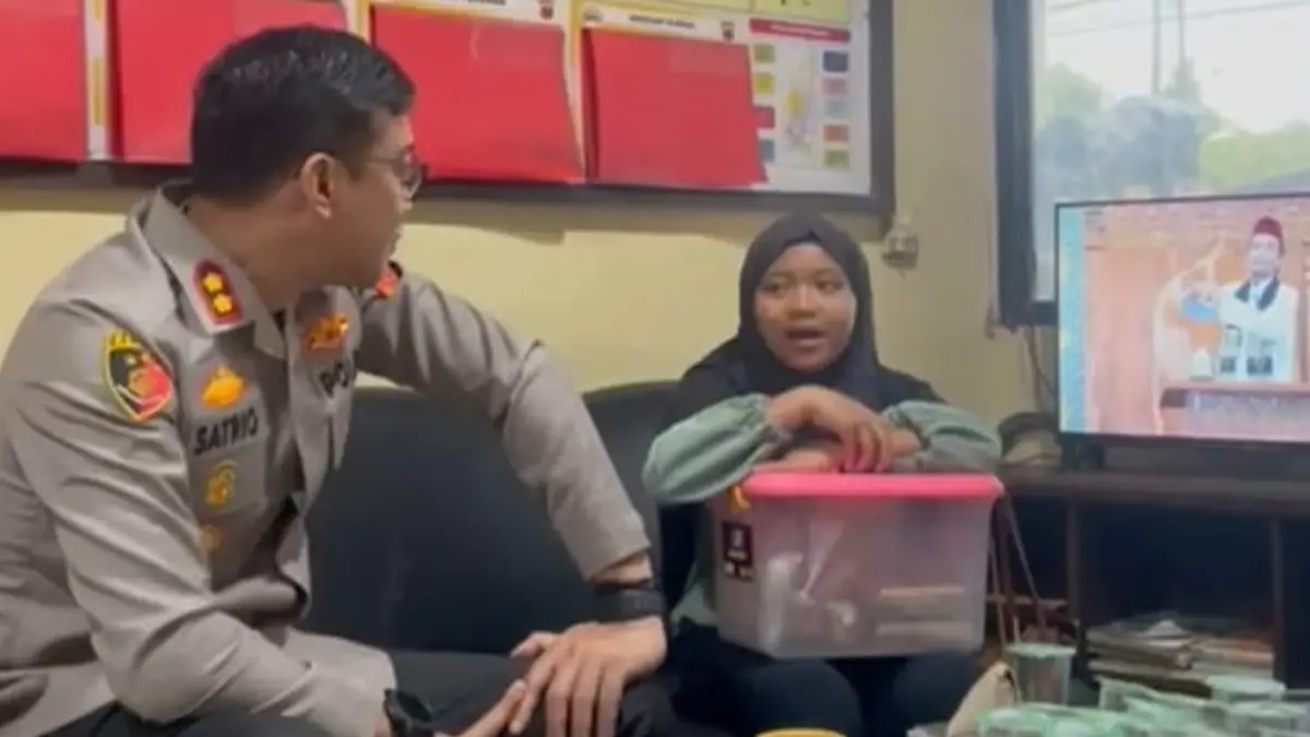 Putus Sekolah, Bocah Penjual Gorengan Temukan Harapan Baru Usai Bertemu Kapolres Sukabumi Kota