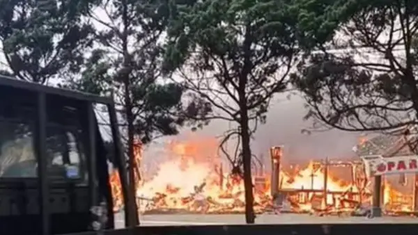 kebakaran di lingkar selatan Sukabumi (Sumber: warganet)