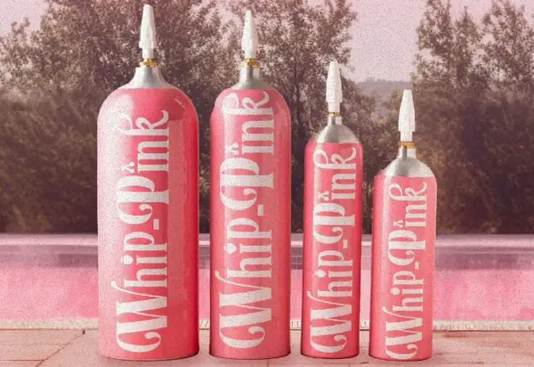 Whip Pink, digunakan untuk membuat whipped cream instan, namun jika disalahgunakan dapat menimbulkan risiko kesehatan serius (Sumber : Instagram/@whippink.co)