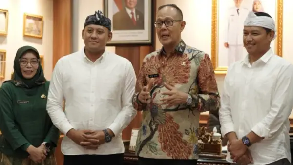 Wali Kota Ayep Zaki bersama Diskominfo Jabar dan Kota Sukabumi (Sumber: dokpim)