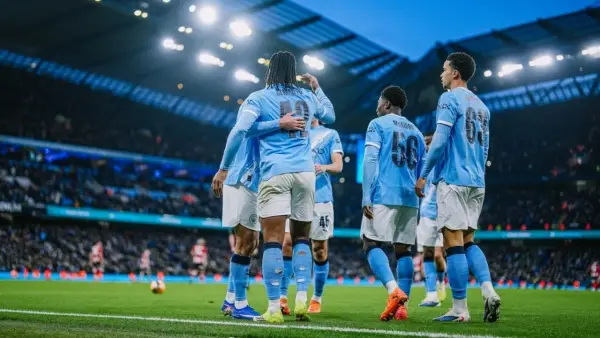 Selebrasi Semenyo setelah cetak gol perdana bagi Manchester City (Sumber: web/id.mancity.com)