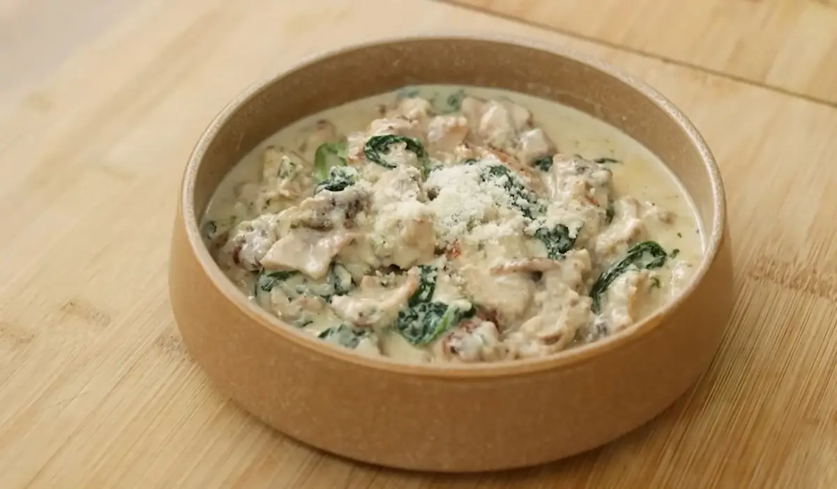 Resep Creamy Garlic Chicken, Hidangan Lembut Gurih untuk Keluarga